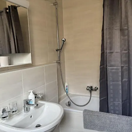 Apartmán Little Studio-city Centre & Train Station